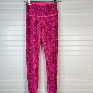 IVL Collective Athletic Yoga Leggings Got Pink Snake Print Sz 4
